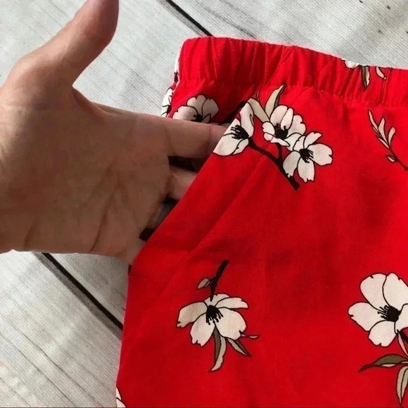 Primark Red Floral Rayon Shorts Tie Waist 6 - Picture 4 of 12